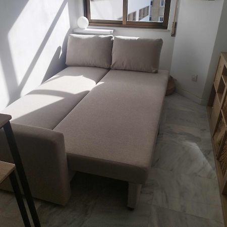 Encantador Apartamento Frente A La Playa Victoria Lägenhet Cádiz Exteriör bild