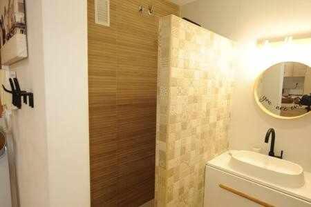 Encantador Apartamento Frente A La Playa Victoria Lägenhet Cádiz Exteriör bild